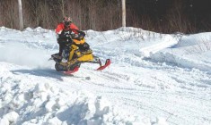 Snow racers blast cross-country in James Bay